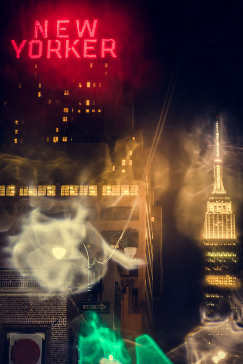 archatlas:  Rainy Nights in NYC The city that never sleeps also does not stop because of a little rain and its captured in all its vibrancy by Bernhard Hartmann. 