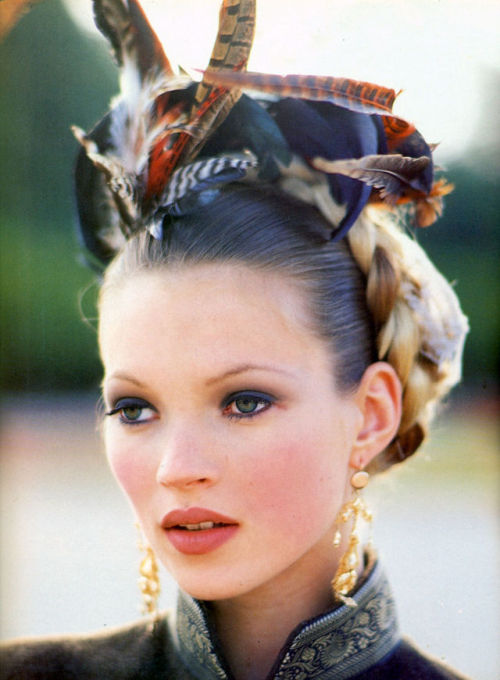 aleworldaddict:‘Sissi Allure’  Kate Moss by Arthur Elgort for Vogue Italia October 1992