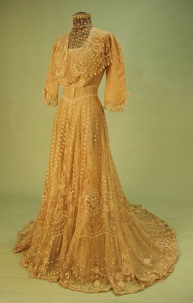 Tea dress, 1900s