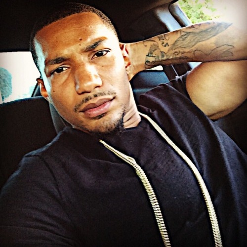 verse-caribbean-dude:  hoodsworld:  Vachel Samuels   Hoodsworld claims no ownership of photos posted nor ownership of comments made. Being showcased here is not a statement of anyone’s sexual preference.     Fuck With My Blog ;)   