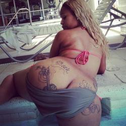 bigdawg224:  Phat tatted azz