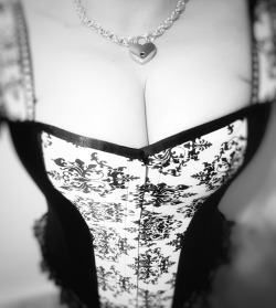 allthingssexyforu:  curiouswinekitten2:  Since @scopohilicscorpio seems interested in getting you a corset, I figured showing how easy it makes #cleavageSunday would give you some incentive. 😜😜😜. @mymagisterspet I must get one!  You look hot!!!!