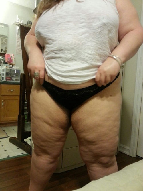 XXX canadianbbw30:  What do you think? photo