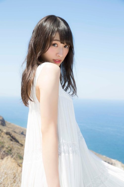 sakamichipost46: 渡辺梨加1st写真集【公式】@berika_greece 2018.02.07 14:53twitter.com/berika_greece/stat