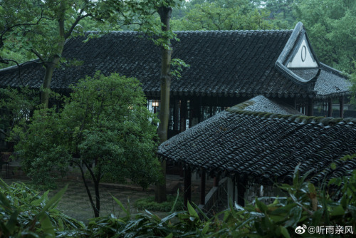 fuckyeahchinesegarden:拙政园zhuozhengyuan, suzhou, jiangsu province by 听雨亲风