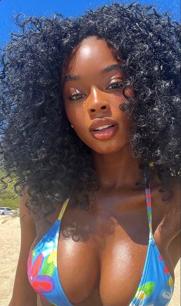 putitonmydash:Kiara Pike