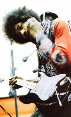 ledhead93:  liveforjusttoday:  babyy  Hendrix opting for a black Strat over the white Strat of his later years (he really didn’t have “later years” but you get the picture).