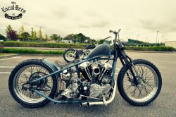 bobberinspiration:  Harley-Davidson Knucklehead