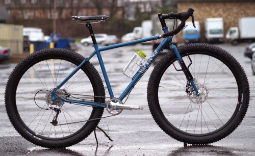 davewellbeloved: Very sweet fat bike built up by one of my favourite brands Velo Orange (via The Vel