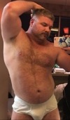 louisianacub:daddy-big-bulge:Love his body porn pictures