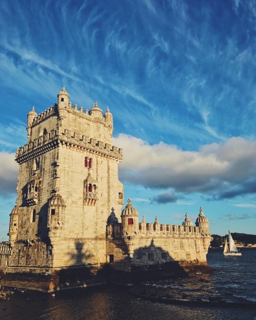 Built in 1515 as a fortress to guard the entrance to Lisbon&rsquo;s harbor, the Belem Tower was the 