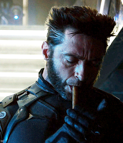 HUGH JACKMAN AsTHE WOLVERINE/LOGAN HOWLETTin X-Men: Days Of Future Past (The Rogue Cut) - 2014
