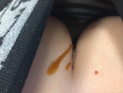 shitidropdownmycleavage:  December 3rd, 2013 - 12:23pm Peanut sauce.