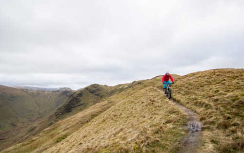 thebikingsquirrel:Amazing weekend riding in the Lake District!Up on the ridge to the South of Ullswa