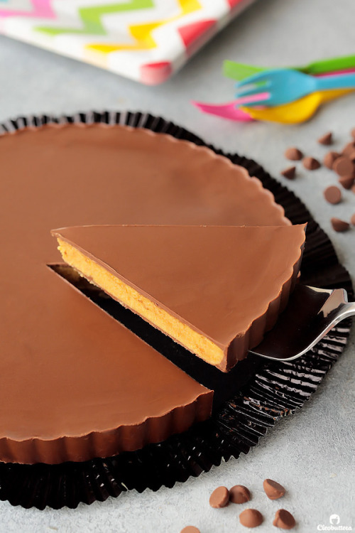 sweetoothgirl:  Giant Peanut Butter Cup