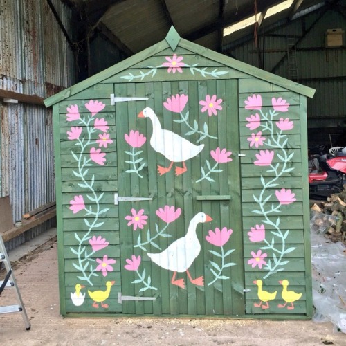 brionymaysmith:Painted a Goose Shed