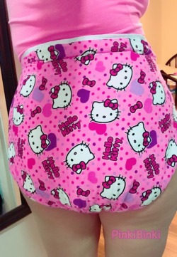 pinkibinki:  Got this cute new cloth diaper