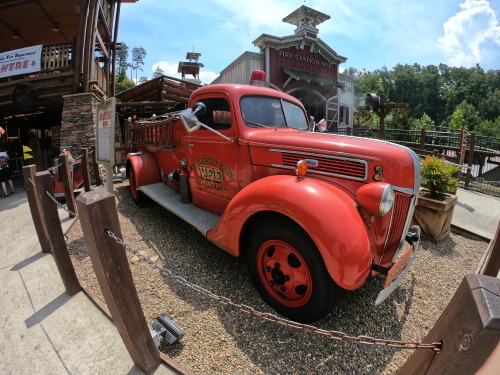 chillywilly68:Ford Fire Truck