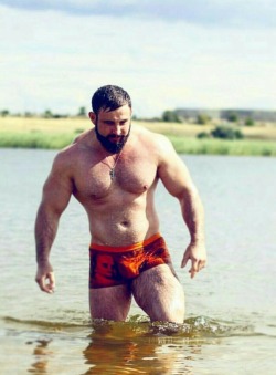 londonboy45:  Honey, you’re scaring all the fish!  What?