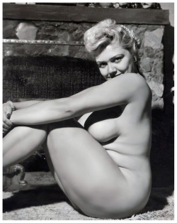 Jennie Lee          (aka. Virginia Lee