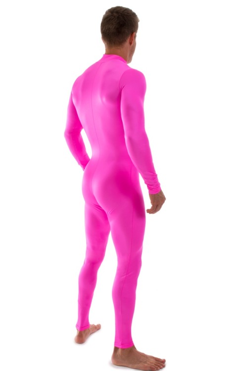 andaman382:  lycladuk:  meinlycra:  Hot  Yeahh… hot guy in hot pink ;-P   Gorgeous