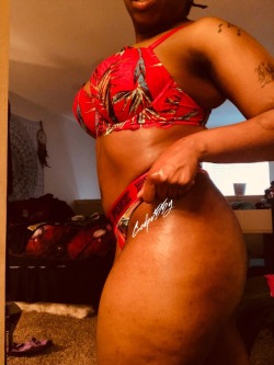 bigbuttsthickhipsnthighs:  godpu55y:  Yesterday, madam wore her new favorite Spromg lingerie :)   What ya think?  Sexy