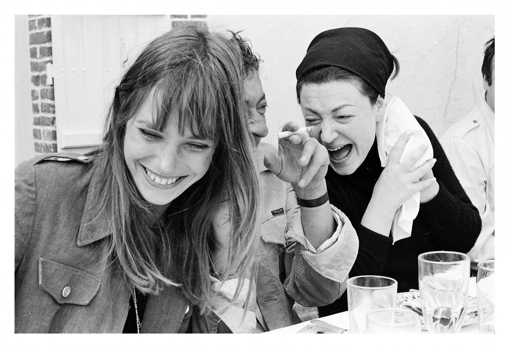 mabelle-birkin:  Jane Birkin, Serge Gainsbourg, and Régine Zylberberg in Deauville,