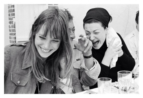 mabelle-birkin: Jane Birkin, Serge Gainsbourg, and Régine Zylberberg in Deauville, France (19