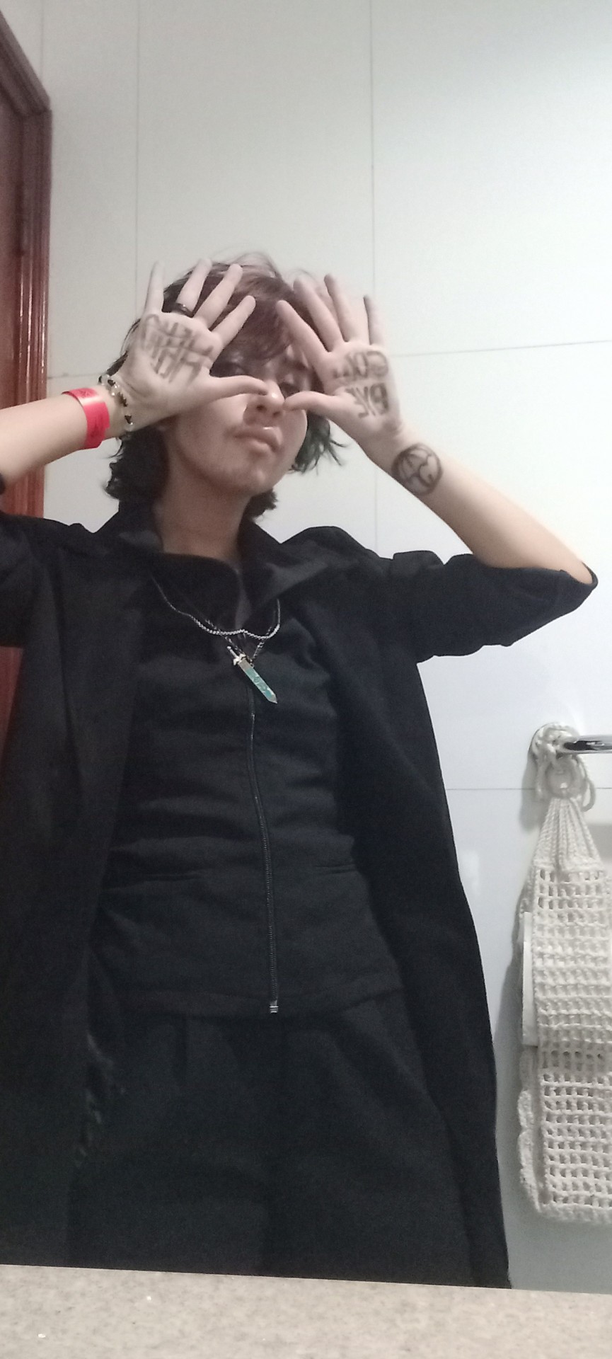 Klaus Hargreeves Cosplay! (N 4)