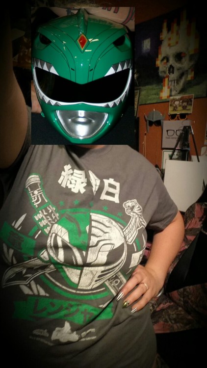 thenerdydutchess:  It’s Morphin Time!  Haha I own that shirt