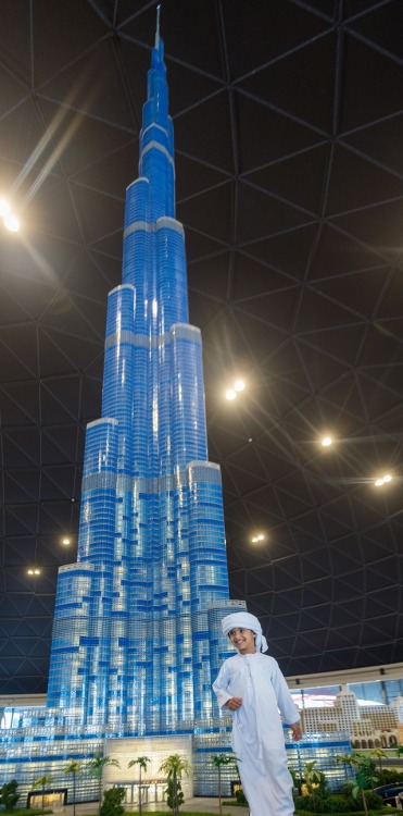 Dubai’s Burj Khalifa, now also the tallest LEGO structure in the world. A few numbers: +17 meters ta