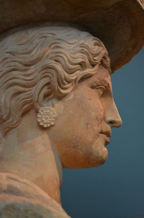 mythologyofthepoetandthemuse: Caryatid Kistophoric from the Lesser Propylaea of the sanctuary of Dem