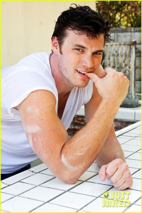 Porn photo Derek Theler