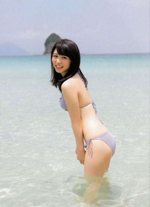 voz46: Nagahama Neru 1st Photobook 「Koko Kara」