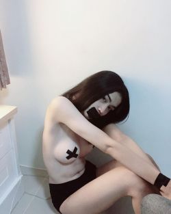 asianlovingteddybear:delicate-yummy-asian:Reblog porn pictures