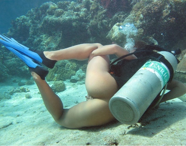 gimmeass:  www.gimmeass.tumblr.com