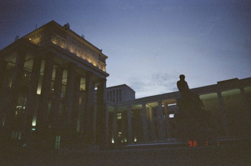 ビブリオチェーカ·ィーミニ·レーニナ駅であるロシア国立図書館#フィルム写真 #filmphoto #praktica #photo ##35mmfilm #35mm #散歩 #美しい#旅行好きな人