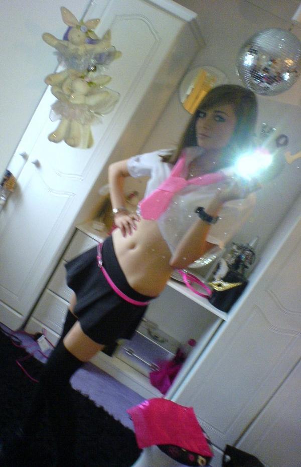 omgnaughtyellie:  mmm beautiful x