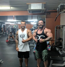 thebigrigmuslefreak:  When the 16 year old want to take a picture with you and you know he want to become just like me I’ll always be bigger though  Love the beard man.