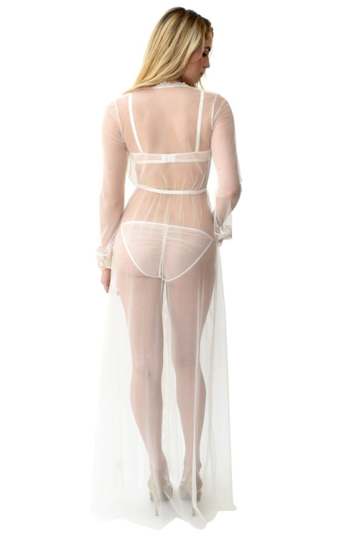 angelafriedman: Calling all brides-to-be! The Clair de Lune robe is the perfect cover up for doing y