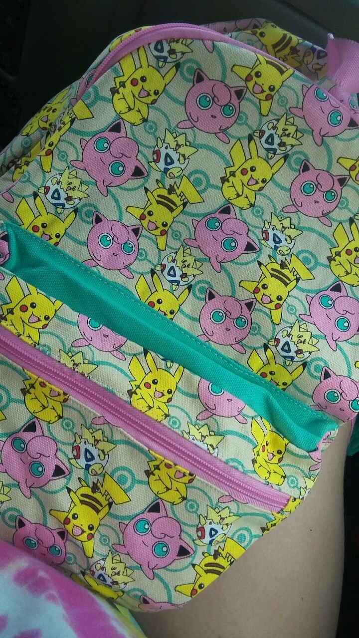 bongtokingprincess:  princess-snorlax:  Look at this cute af bookbag I picked up
