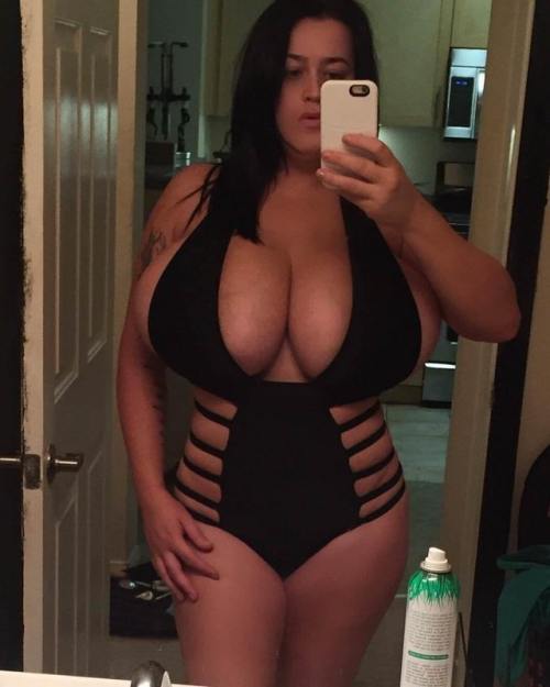 Porn Does Leanne Crow count as a BBW photos