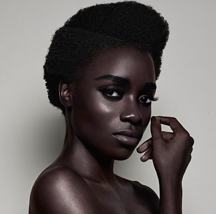 bombshellssonly:  @whitneymadueke 