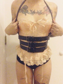 lovely-scum:  Leather harness available on