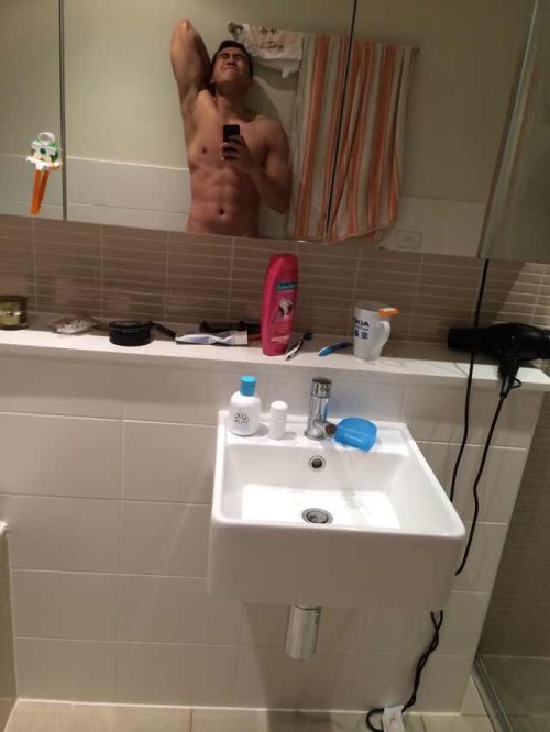 https://gaykoreandude.tumblr.com/post/126103951918