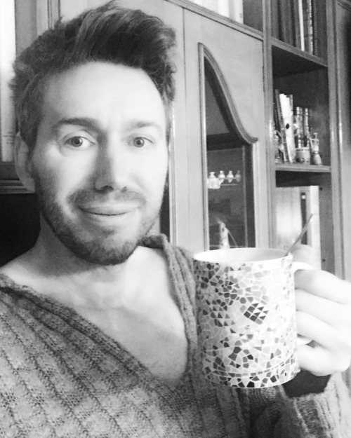 Morning!!!!! #barcelona #madrid #spain #polaroid #test #instagram #webstagram#photooftheday #nofilter#instagood#instagramers#bestoftheday