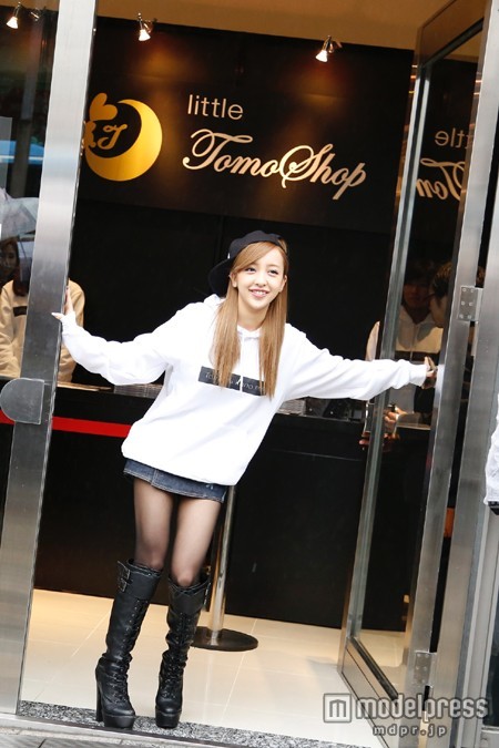 idol48-fangirl-blog:  Tomo SHOP is now OPEN!