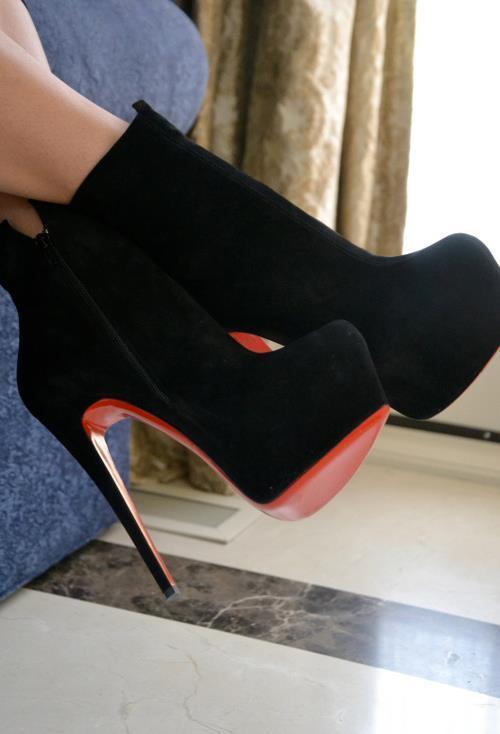 yves, ysl, prada, blahnik, heels, louboutin, choo, patent, sexy, booties, shoes, Christian Louboutin