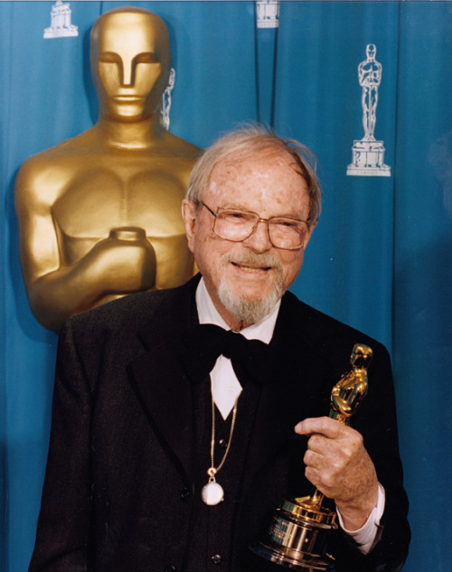 directedbychuckjones:Were you rooting for “Parasite”?Chuck Jones with his Lifetime Achievement Oscar