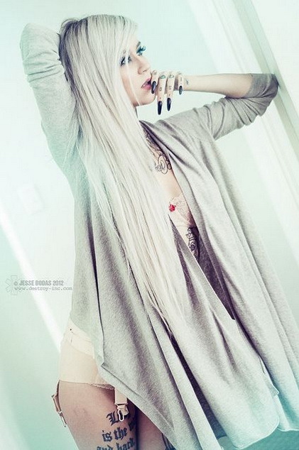 lovelyinkedbabe:  Follow me lovelyinkedbabe.tumblr.com Check out inked girls selfies